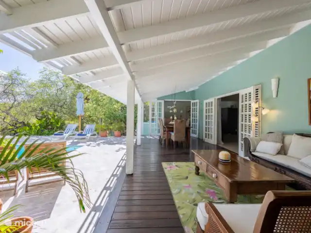 Location de Vacances Curaçao, Curaçao-Centre, Piscadera, bungalow - Piscadera Bay Resort Porche devant la maison