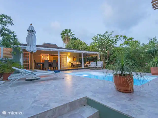 Location de Vacances Curaçao, Curaçao-Centre, Piscadera, bungalow - Piscadera Bay Resort Lumière du soir