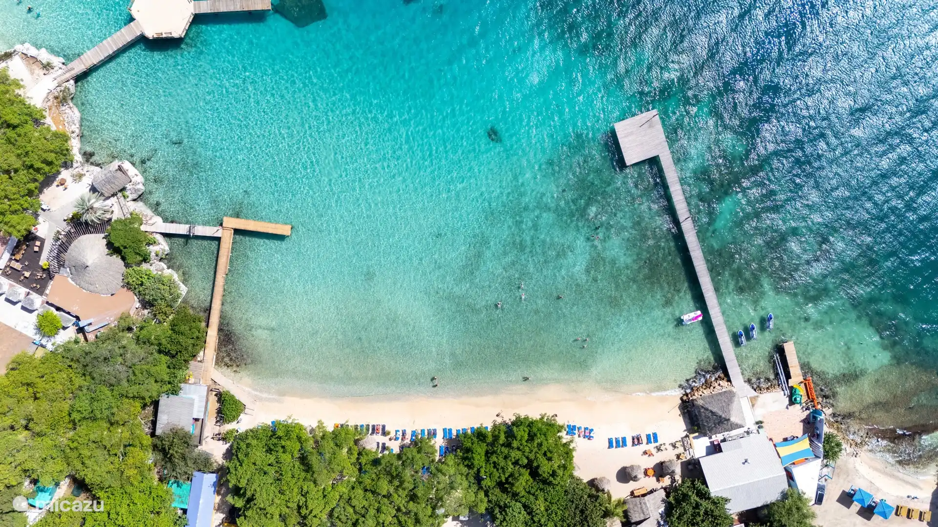 The beach of Pirate Bay Beach