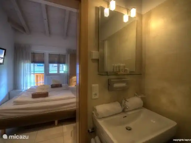Kaprun Mountain Resort TopE21 | Autriche, Salzburgerland, Kaprun - appartement Le confort d'une salle de bain dans votre chambre.