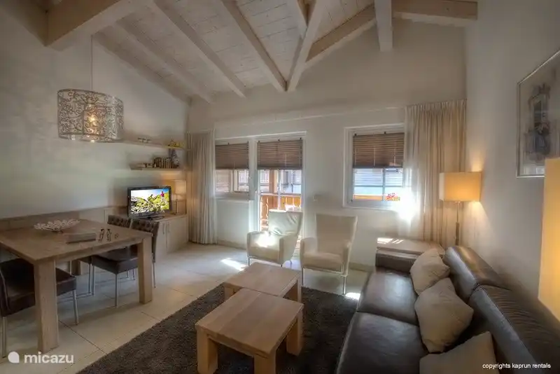 Der perfekte Ort, um nach einem erfolgreichen Tag in den Alpen, ein Glas Wein zu genießen.