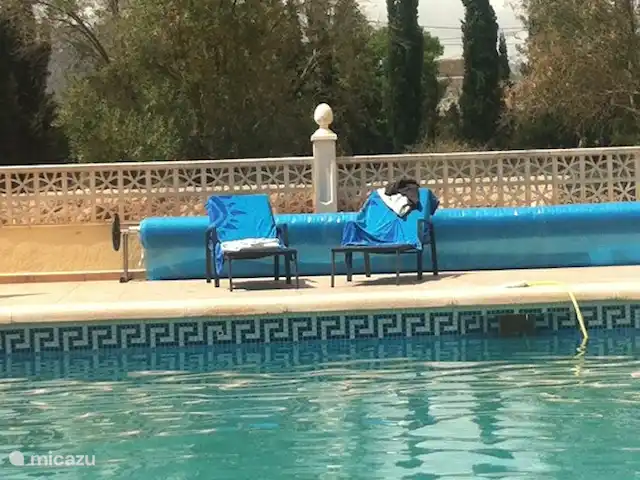 finca huren in Spanje, Costa Blanca, Crevillente – Alicante Finca Lucky Uw eigen prive zwembad met ligstoelen em kinderbadje