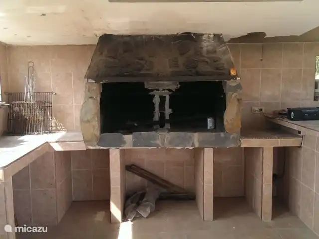 finca huren in Spanje, Costa Blanca, Crevillente – Alicante Finca Lucky Zelf uw paella maken of een kippetje op de BBQ