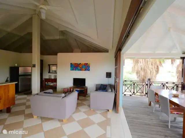 Villa directamente en la playa de Blue Bay en Curazao, Curazao Centro, Blue Bay - villa ¡El interior se vuelve un poco afuera!