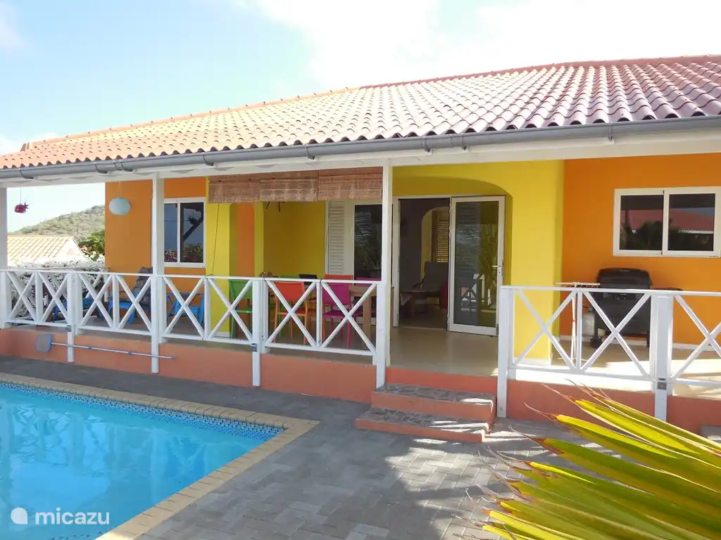 Villa Kasita Bunita mit Schwimmbad in Curaçao, Banda Abou (West), Fontein - Villa