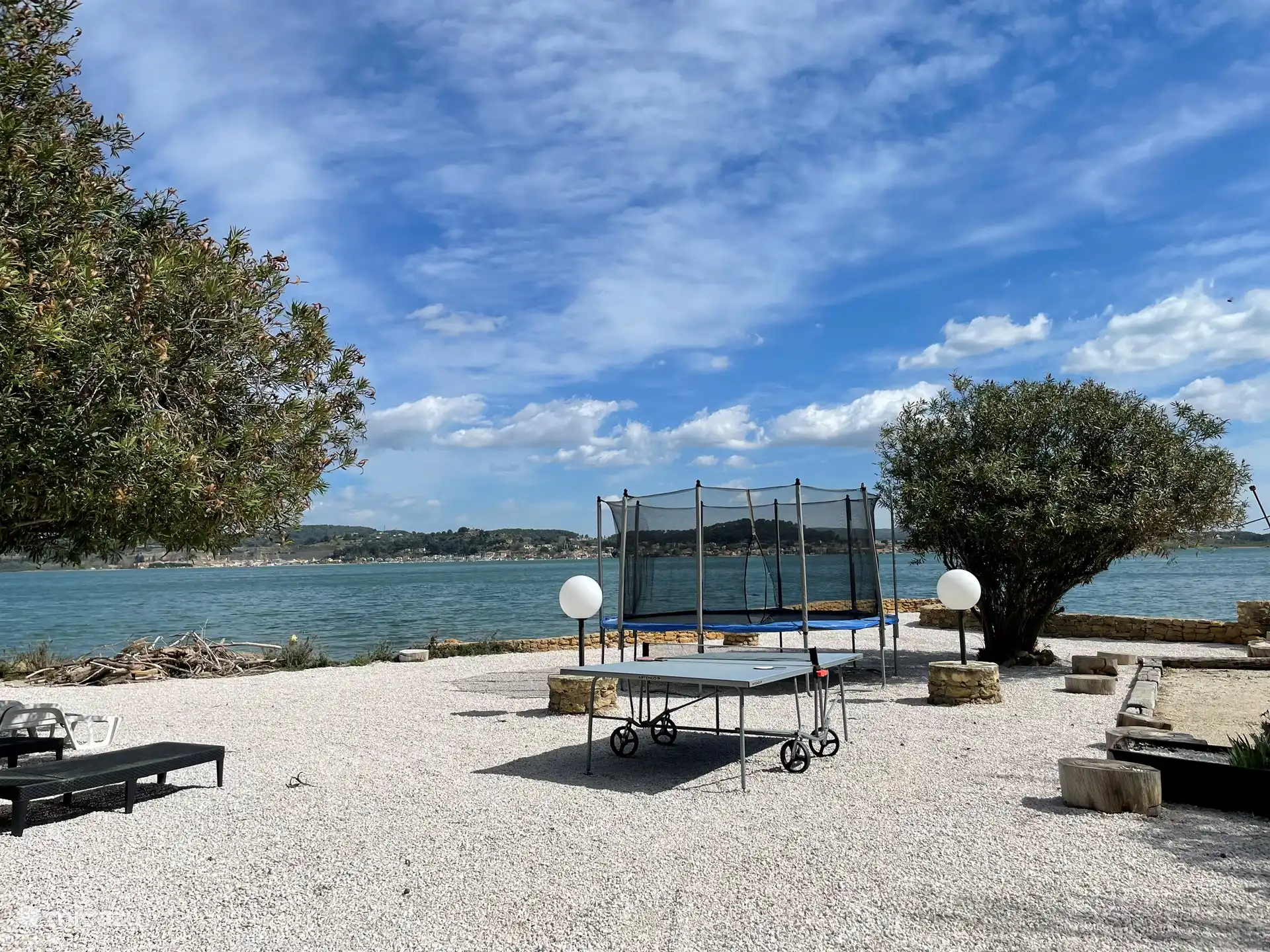Trampoline et ping-pong