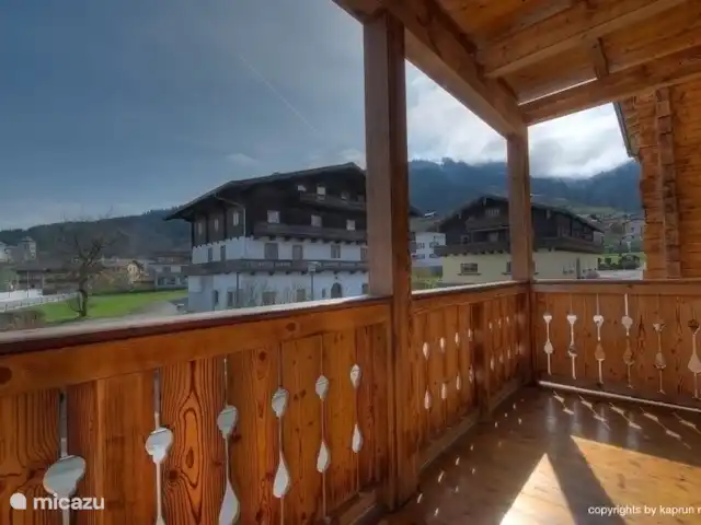 appartement huren in Oostenrijk, Salzburgerland, Kaprun – Kaprun Mountain Resort TopB14 Een prachtig uitzicht op bergen vanaf de 2 balkonnen