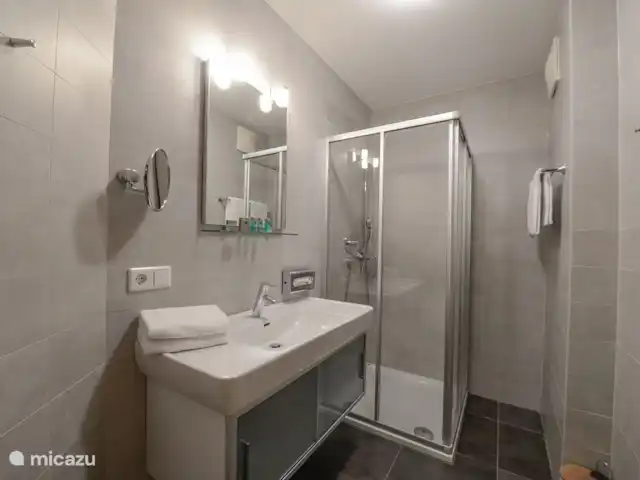Kaprun Mountain Resort TopD19 | Autriche, Salzburgerland, Kaprun - appartement Avec 3 salles de bain différentes, il y en a pour tous les goûts.