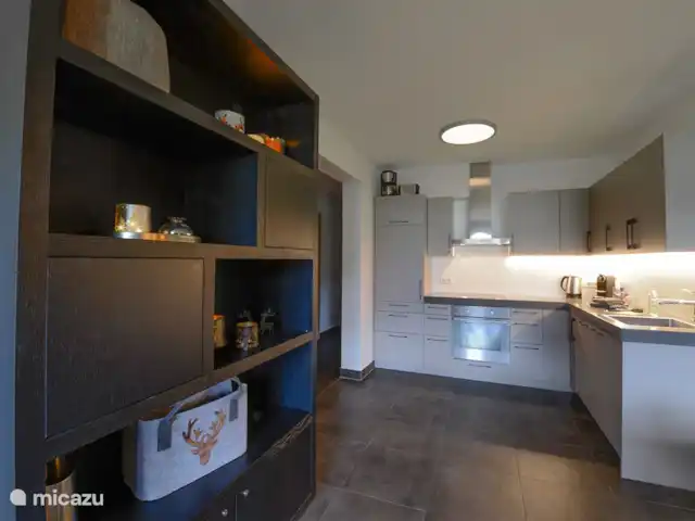 Kaprun Mountain Resort TopD19 | Autriche, Salzburgerland, Kaprun - appartement Si vous aimez cuisiner, vous ne manquerez de rien dans cette belle cuisine.