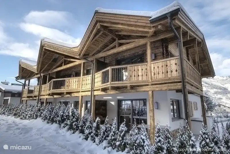 The beautiful apartment building Kaprun Mountain Resort, where your apartment is located.