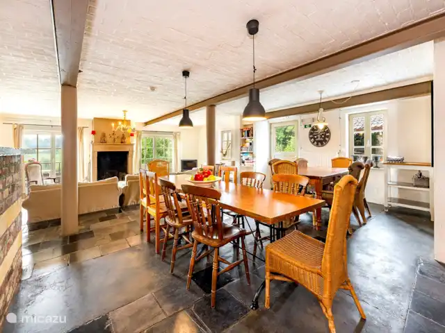 El huerto de manzanas en Bélgica, Limburgo, Voeren - casa vacacional