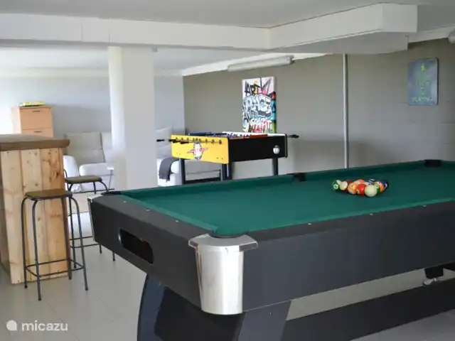 Casa Vista Verde | Italie, Marche, Montelparo - maison de vacances Divertissement pour petits et grands dans la salle de jeux avec billard, baby-foot