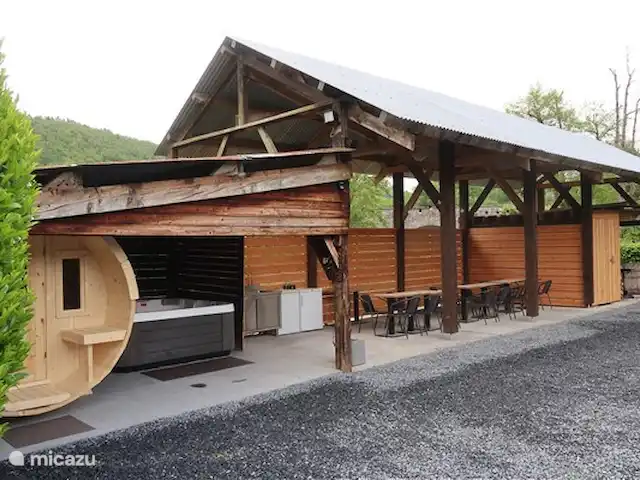 Maison de vacances de luxe 15 pers - Ardennes | Belgique, Ardennes, Vresse-sur-Semois - maison de vacances Grange sur la Semois avec sauna tonneau et jacuzzi