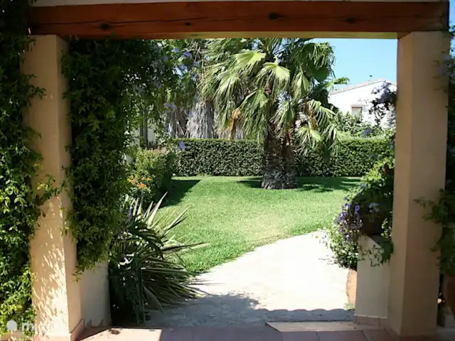 Casa Tosalet huren in Spanje, Costa Blanca, Dénia - villa Goed onderhouden tuin met groot grasveld