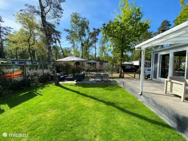 Heide Cottages Veluwe (Chalet Forêt) | Pays-Bas, Gueldre, Hoenderloo - chalet Regardez à travers le jardin