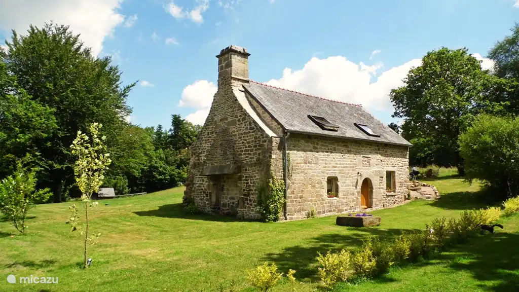 Sailing, France, Morbihan, Ploërdut, holiday house L'Hirondelle