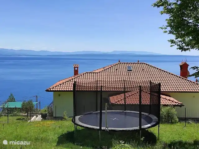 Villa Kyra - apartamento 2 en Croacia, Kvarner, Lovran - apartamento Patio de juegos