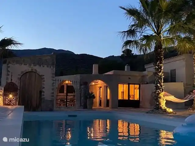 Location de Vacances Espagne, Costa Blanca, Hondón de las Nieves, maison de vacances - Cueva La Canalosa Location de Vacances Espagne, Costa Blanca, Hondón de las Nieves, maison de vacances - Cueva La Canalosa