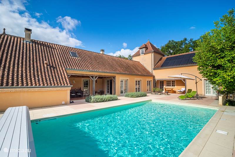Vacation rental France, Dordogne, Clermont-de-Beauregard Holiday house Maison De La Couronne