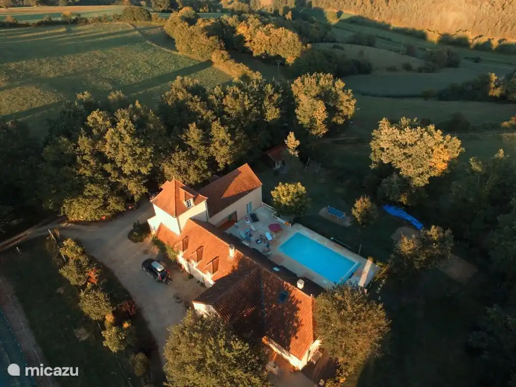 Maison de la Couronne aus der Luft