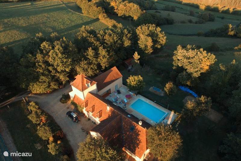 Vacation rental France, Dordogne, Clermont-de-Beauregard Holiday house Maison De La Couronne