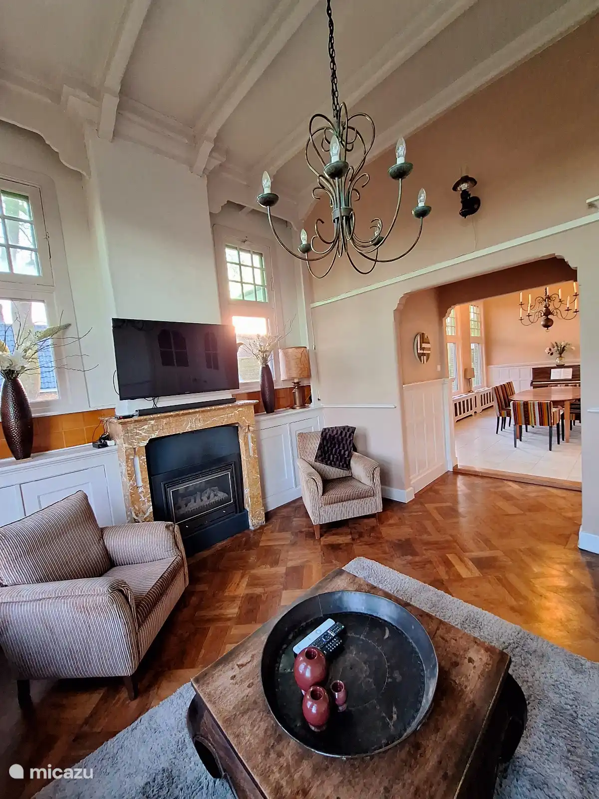 Doorzicht Wilhelminakamer - eetkamer