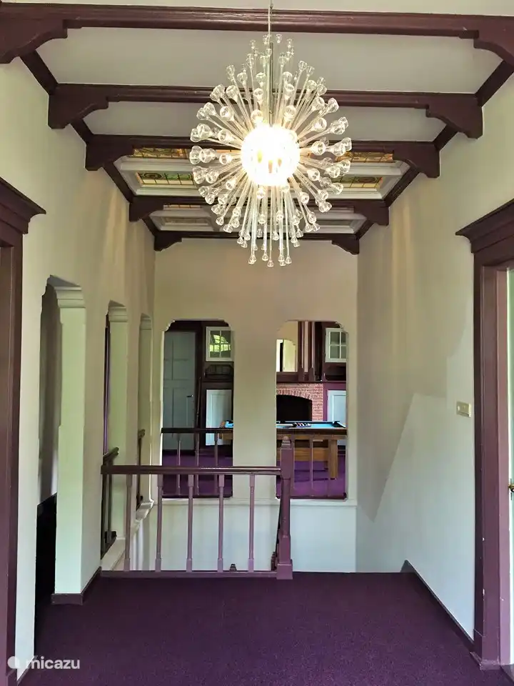 De overloop op 1ste verdieping.