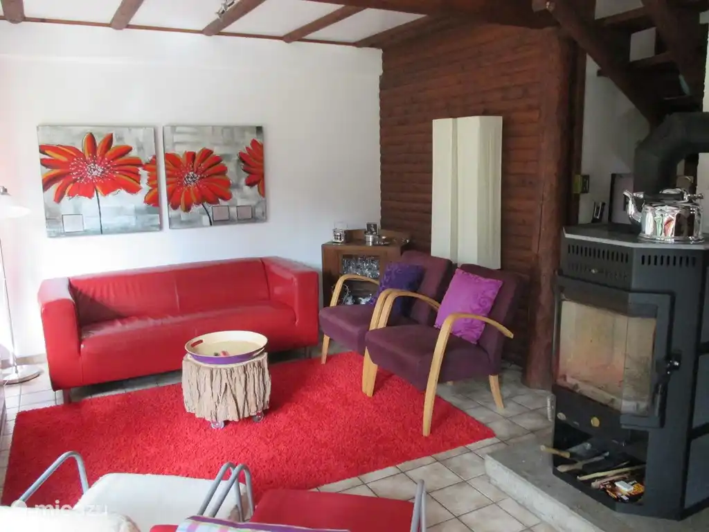 Wohnzimmer mit Kamin