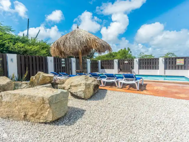 Location de Vacances Aruba, Paradera, Modanza, villa - Villa La Granda Le jardin sans voisins arrière