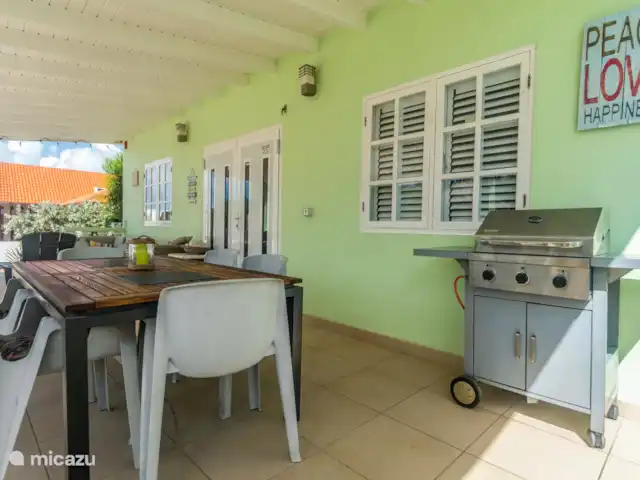 Location de Vacances Aruba, Paradera, Modanza, villa - Villa La Granda Le coin repas avec BBQ