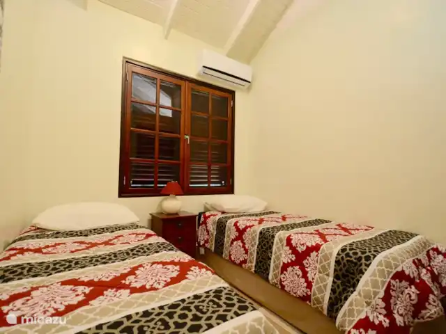 Blue Bay Beach Villa - Piscine et plage | Curaçao, Curaçao-Centre, Blue Bay - villa La villa - chambre avec 2 lits simples