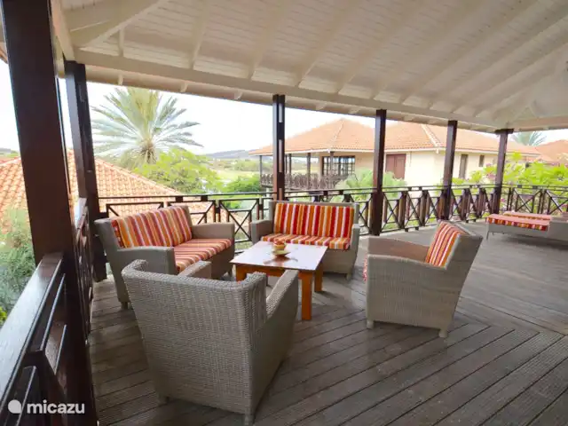 Blue Bay Beach Villa - Piscine et plage | Curaçao, Curaçao-Centre, Blue Bay - villa Belle assise sur le porche avec toujours une belle brise !