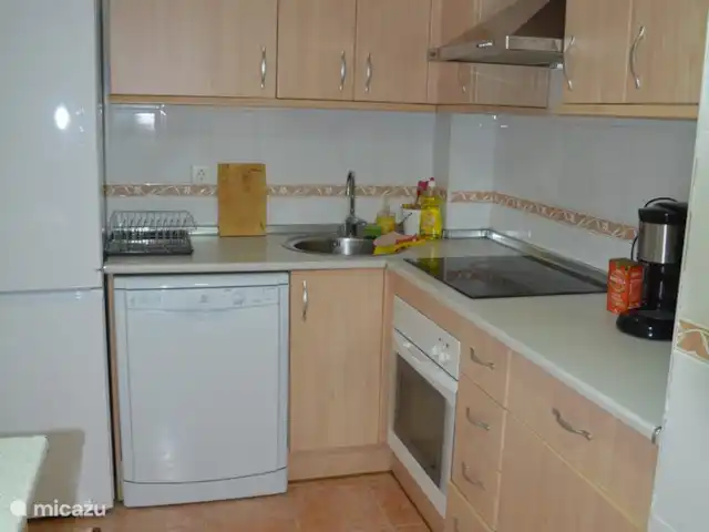 Location de Vacances Espagne, Costa del Sol, Benalmádena, appartement - Appartement ensoleillé sur la plage Cuisine avec tous les logements - linge de cuisine inclus