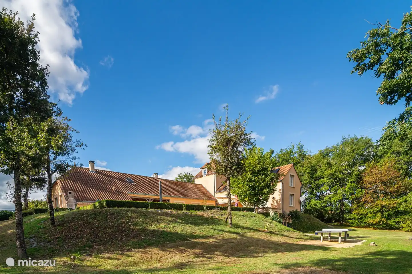 Vom großen Garten aus gesehen