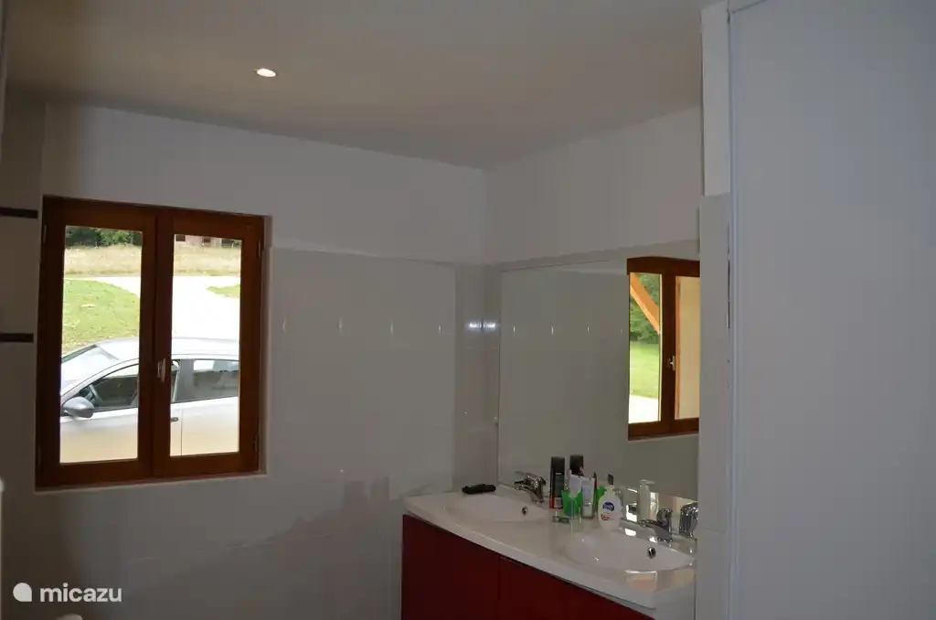 Eines der beiden Bäder von Maison Lagarde.