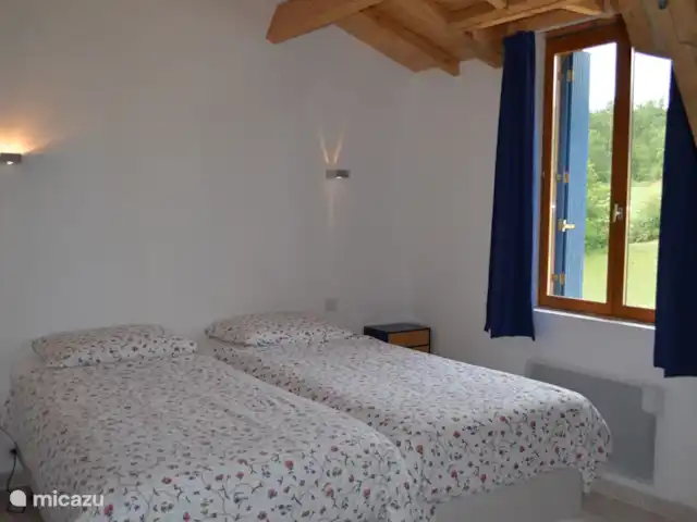Location de Vacances France, Dordogne, Perigueux, maison de vacances - Maisonlagarde Chambre au premier étage