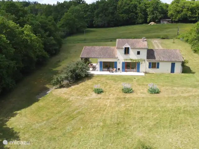 Location de Vacances France, Dordogne, Perigueux, maison de vacances - Maisonlagarde