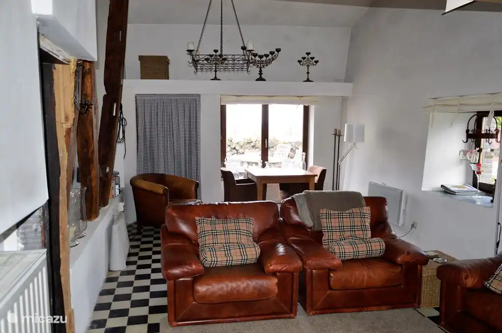 vista desde el desván a la sala de estar