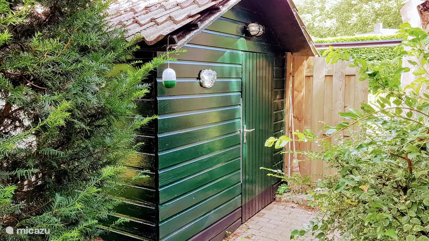 Afsluitbare fietsenschuur