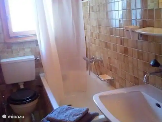Location de Vacances Suisse, Valais, Fiesch, chalet - Chalet Rivendell Salle de bains