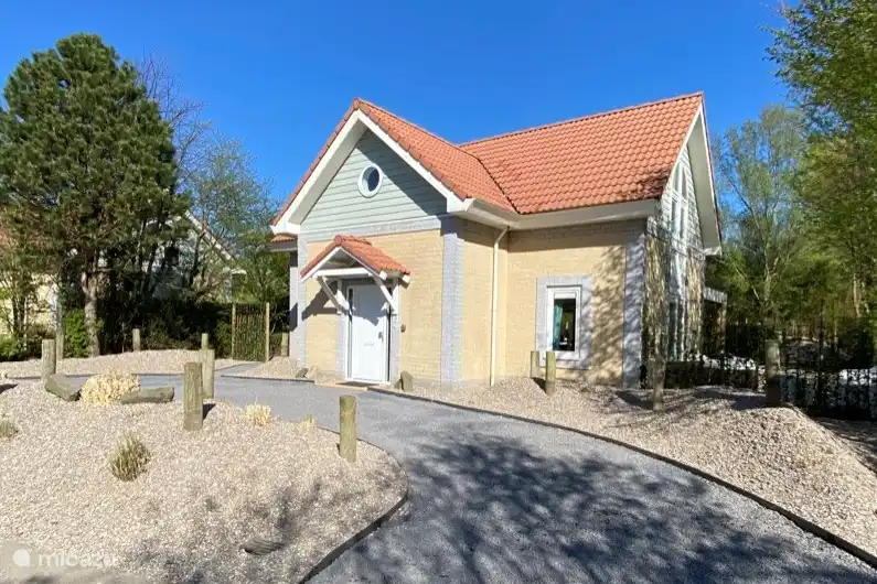 Book Zeeland house at Sea at Micazu Micazu