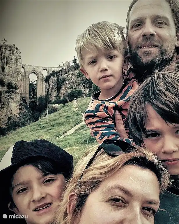 Et c'est nous ! À bientôt à Otro Mundo Meilleures salutations de nous tous