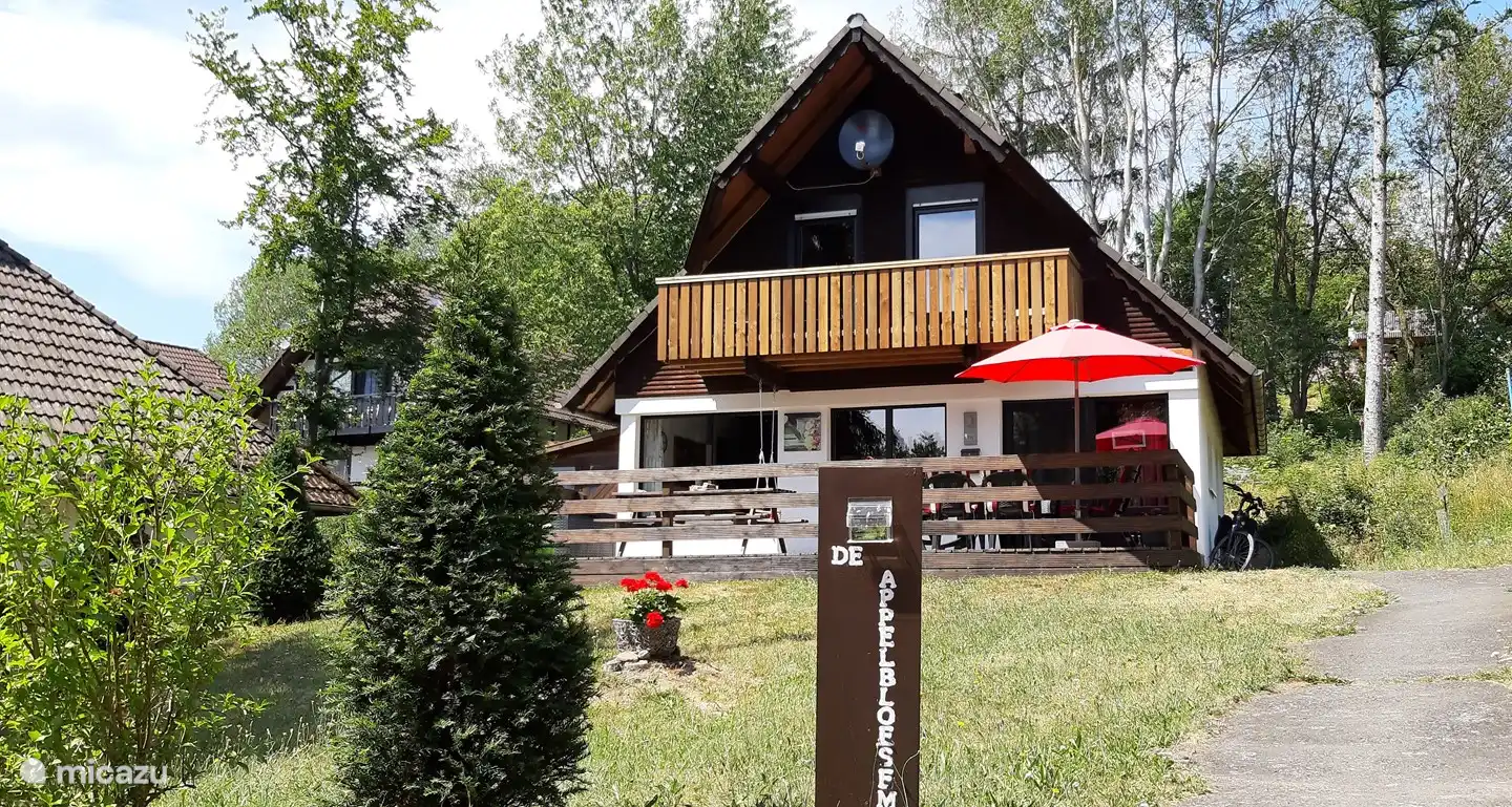 *Die Apfelblüte* Wald Edersee & mehr in Deutschland, Sauerland, Frankenau - Ferienhaus
