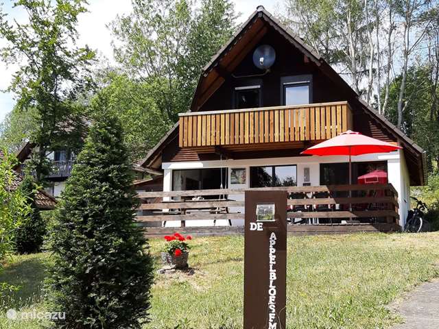 Ferienwohnung Deutschland – ferienhaus Der APPLE BLOSSOM Wanderwald und See