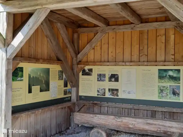 Vélos électriques de randonnée *The Apple Blossom* | Allemagne, Sauerland, Frankenau - maison de vacances En chemin, vous trouverez des lieux de repos avec des informations