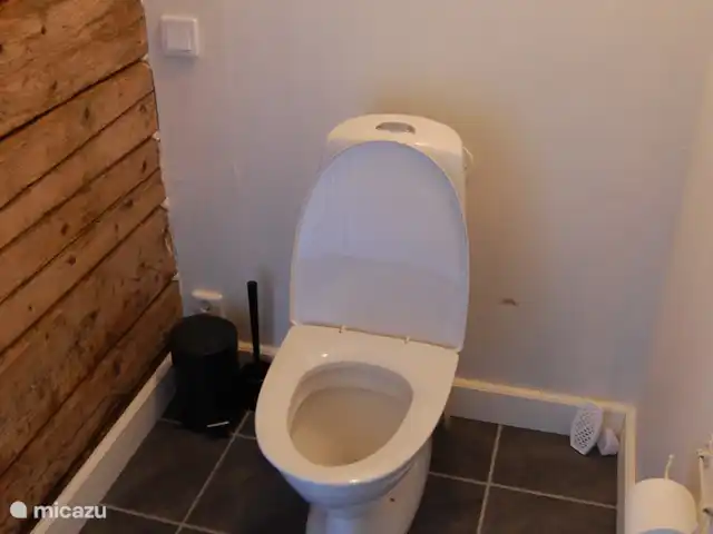 Eskebo | Suède, Västergötland, Torestorp - cabane en bois / lodge toilettes au rez-de-chaussée