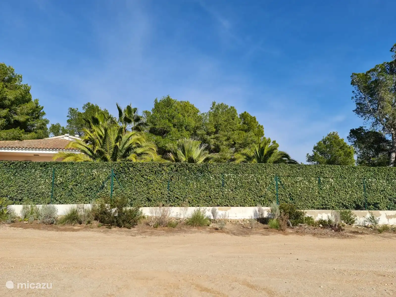 .Villa DUERO Retraites Calafat
Les photos que Google Map montre pour cet emplacement sont des photos obsolètes datant de 2010. Ces photos de la façade datent de janvier 2024. Intimité totale dans l'espace piscine. Aucune vue sur la piscine depuis la rue ni depuis les voisins.