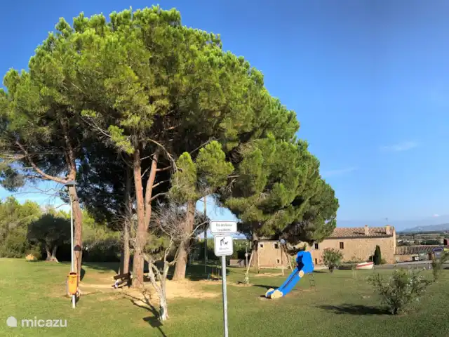 Casa la Colina | Espagne, Costa Brava, L'Estartit - maison de vacances L'un des terrains de jeux sur l'urbanisation 'Torre Vella'