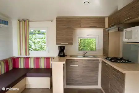 Vakantiehuis België, Ardennen, Bure - chalet Parc la Clusure Ardennen, 4,5*België Woonkamer/Keuken