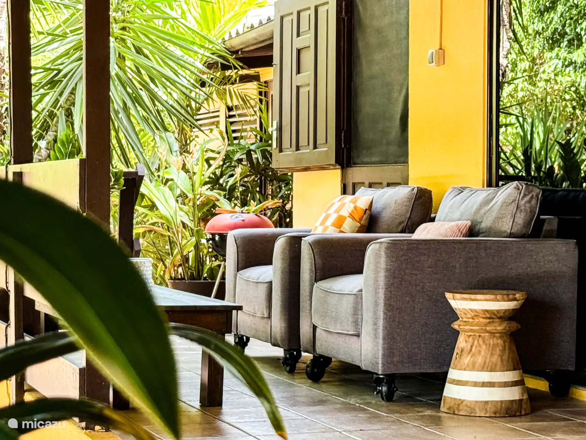 El Garden Bungalow con la amplia terraza sombreada ofrece mucha privacidad y puede disfrutar de la brisa siempre refrescante aquí.